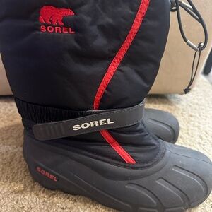 Sorel Black and Red Snow Boots men’s size 6 or women 8